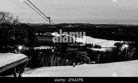 Skifahren auf dem Shawnee Peak, Bridgton, Maine Stockfoto