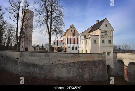 Mindelheim, Deutschland. März 2021, 25th. Die Mindelburg auf dem Georgenberg, erbaut im zwölften Jahrhundert. Die Burg Mindelburg soll künftig erstmals seit 1927 wieder für die breite Öffentlichkeit zugänglich sein. Quelle: Karl-Josef Hildenbrand/dpa/Alamy Live News Stockfoto