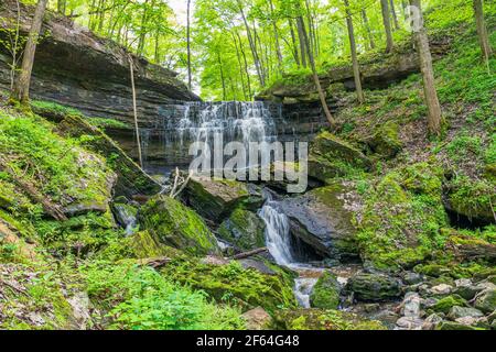 Louth Wasserfälle und Wanderweg Lincoln Ontario Kanada im Sommer Stockfoto