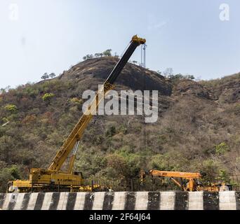 17. märz 2021, maharashtra indien : Missing Link of Yashwantrao Chavan Mumbai Pune Expressway Project Stockfoto