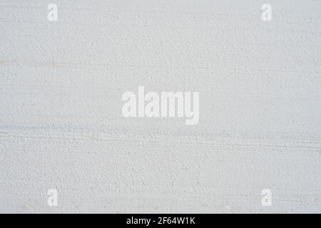 Weiße Holzdiele in horizontaler Position lackieren. Hintergrund für Website oder Tapete mit Copy Space Ihr Design oder fügen Sie Text, um die Arbeit attraktiver zu machen Stockfoto