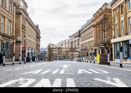 Newcastle upon Tyne Großbritannien 21st. März 2021: Gray Street in Newcastle Verkehrsberuhigungsmaßnahmen Stockfoto