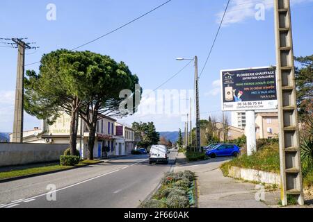 Geschlossenes Hotel-Restaurant, ehemalige Nationalstraße 7, RN7, Monelimar, Drome, Frankreich Stockfoto