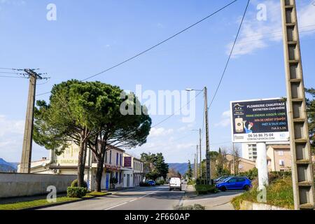 Geschlossenes Hotel-Restaurant, ehemalige Nationalstraße 7, RN7, Monelimar, Drome, Frankreich Stockfoto