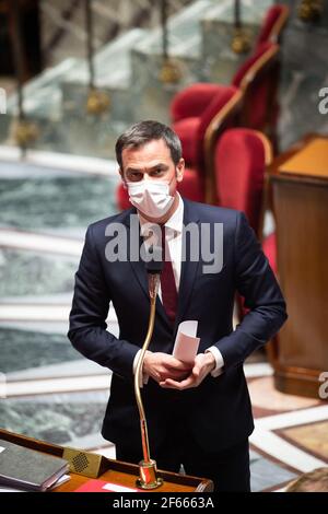 Paris, Frankreich. März 2021, 30th. Der französische Minister für Solidarität und Gesundheit Olivier Veran während einer Fragestunde an die Regierung am 30. März 2021 in der Nationalversammlung in Paris. Foto von Raphael Lafargue/ABACAPRESS.COM Quelle: Abaca Press/Alamy Live News Stockfoto