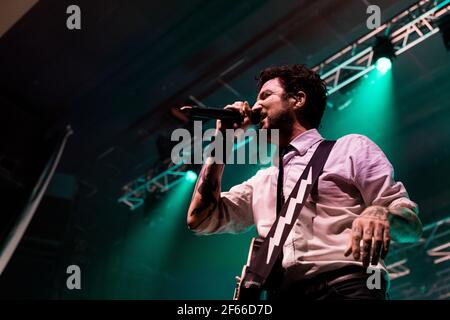 Newcastle UK - 12th. Juli 2019: Frank Turner und die schlafenden Seelen - live im Konzert beim Wasteland Music Festival Stockfoto