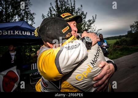 KRISTENSSON Tom (SWE), APPELSKOG Henrik (SWE), ADAC OPEL RALLYE JUNIOR TEAM, Opel ADAM R2, Porträt, Sieger bei der Rallye-Europameisterschaft 2018 in Polen auf Mikolajki vom 21. Bis 23. September - Foto Thomas Fenetre / DPPI Stockfoto