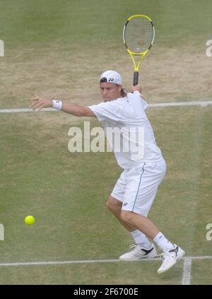 WIMBLEDON 2007 7th TAG 2/7/07. L.HEWITT WÄHREND SEINES SPIELS MIT G.CANAS BILD DAVID ASHDOWN Stockfoto