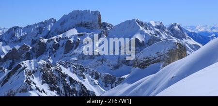 Bergketten von Chaserrugg, Kanton St. Gallen aus gesehen. Stockfoto