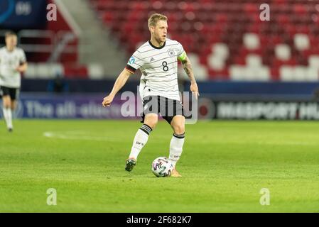 Budapest, Ungarn. März 2021, 30th. Arne Meier (8) aus Deutschland beim UEFA EURO U-21 Spiel zwischen Deutschland und Rumänien im Bozsik Stadion in Budapest. (Foto Kredit: Gonzales Foto/Alamy Live News Stockfoto