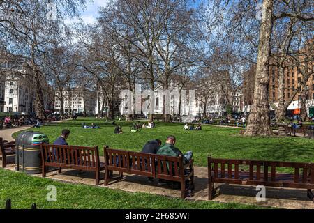 Berkeley Square, Mayfair, London W1J, England, Großbritannien. Stockfoto