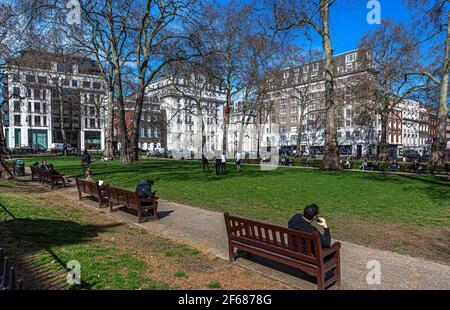 Berkeley Square, Mayfair, London W1J, England, Großbritannien. Stockfoto