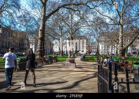 Berkeley Square, Mayfair, London W1J, England, Großbritannien. Stockfoto