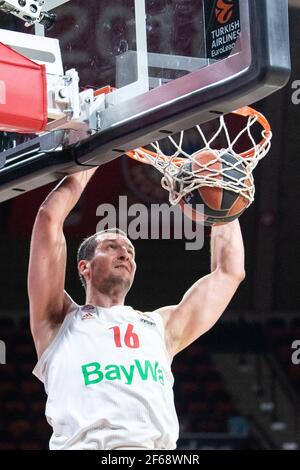 München, Deutschland. März 2021, 30th. Basketball: Euroleague, FC Bayern München - Fenerbahce Istanbul im Audi Dome. Paul Zipser von Bayern München schießt einen Korb. Quelle: Matthias Balk/dpa/Alamy Live News Stockfoto