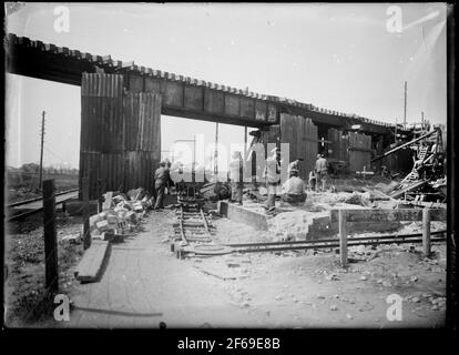 Wiederaufbau des Viadukts über die Malmö Ystads Eisenbahn, auf der Strecke zwischen Malmö und Trelleborg. Stockfoto