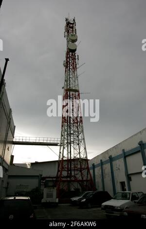 Eunapolis, bahia / brasilien - 16. märz 2011: Der Mobilfunkturm ist im Stadtzentrum von Eunapolis zu sehen. *** Ortsüberschrift *** . Stockfoto