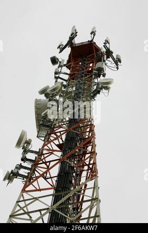 Eunapolis, bahia / brasilien - 16. märz 2011: Der Mobilfunkturm ist im Stadtzentrum von Eunapolis zu sehen. *** Ortsüberschrift *** . Stockfoto