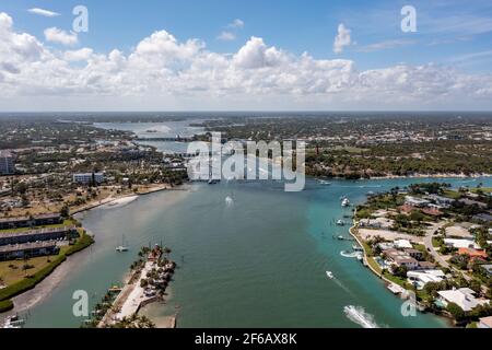 Jupiter Inlet mit Luftdrohne erschossen Stockfoto