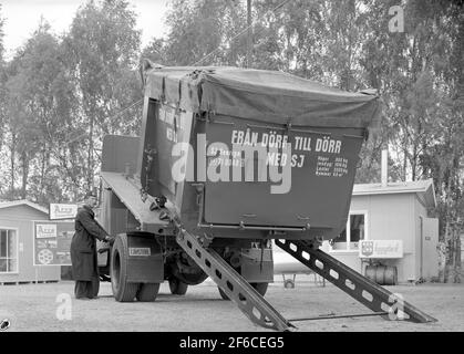 S: t Eriksmässan 1954. Werbung von Tür zu Tür mit SJ. Stockfoto