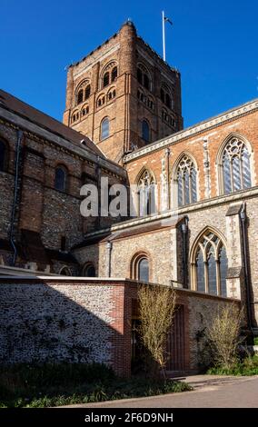 St. Albans Abbey auch bekannt als St. Albans Cathedral - Seitenansicht Stockfoto