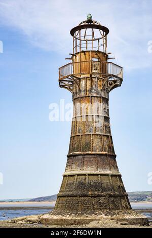 Ausgedient gusseiserner Leuchtturm in Whiteford Sands auf der Gower Peninsula, Wales Stockfoto