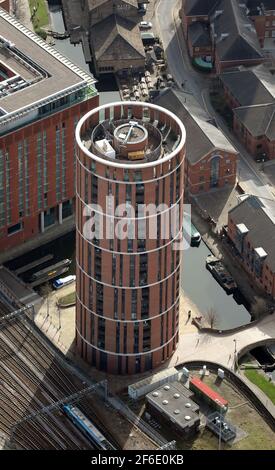 Luftaufnahme des Candle House in Granary Wharf, Leeds Stadtzentrum Stockfoto