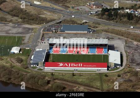 Luftaufnahme aus dem Südosten des AJ Bell Stadium, Rugby-Stadion mit Sitz von Salford Red Devils, in Barton, Eccles, Manchester Stockfoto