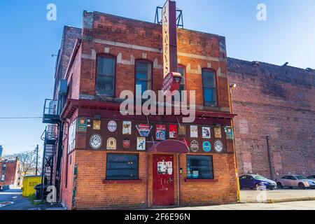 DETROIT, MI, USA - 10. NOVEMBER: Jacobys deutscher Biergarten am 10. November 2020 in der Innenstadt von Detroit, Michigan. Stockfoto