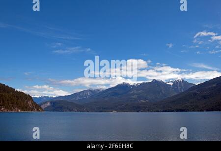 Landschaftlich schöner Blick auf den Kootenay Lake in BC, Kanada Stockfoto