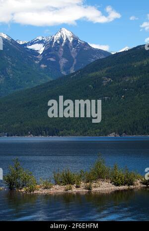 Landschaftlich schöner Blick auf den Kootenay Lake in BC, Kanada Stockfoto