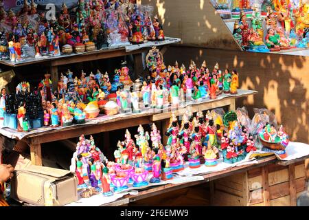 Navratri, Dassehra, Golu Idole auf dem Display Stockfoto