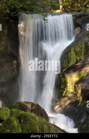 Nahaufnahme, Wasserfall mit Bewegung in Triberg, Schwarzwald Stockfoto