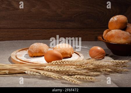 Postkarte mit hausgemachten Kuchen und Brötchen, Kopierplatz, als Hintergrund verwenden Stockfoto