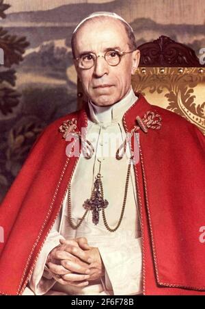 Papst Pius XII. Mit Tabard Stockfoto