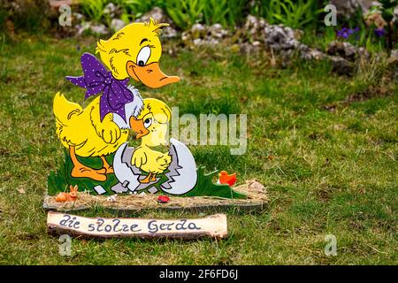 Ente beim traditionellen osterhasen von Herleshausen in Hessen Stockfoto