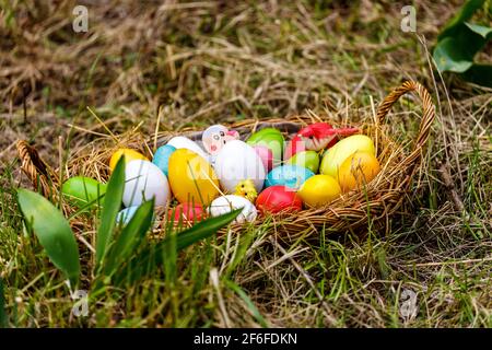 Ente beim traditionellen osterhasen von Herleshausen in Hessen Stockfoto