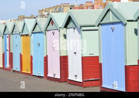 Brighton an einem sonnigen Tag, dem heißesten Tag des Jahres nach der covid Lockdown. Stockfoto