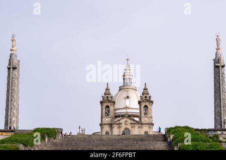 Santuário Nossa Senhora do Sameiro, Culto Mariano. Sameiro-Heiligtum in Braga, Portugal, Kult der Holly Mary. Unsere Dame von Sameiro. Stockfoto