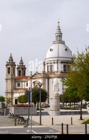 Santuário Nossa Senhora do Sameiro, Culto Mariano. Sameiro-Heiligtum in Braga, Portugal, Kult der Holly Mary. Stockfoto