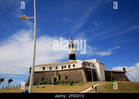 salvador, bahia, brasilien - 14. dezember 2020: Blick auf die Festung Santo Antonio, besser bekannt als Farol da Barra, in der Stadt Salvador. *** Lokale Captio Stockfoto