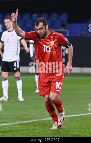 Duisburg, Deutschland. 31st Mär, 2021. Torfeier nach dem 0-1: Goalschuetze Goran Pandev (MKD). GES/Fußball/WM-Qualifikation: Deutschland - Nordmazedonien, 31. März 2021 Fußball/Fußball: WM-Qualifikationsspiel: Deutschland gegen Nordmazedonien, Duisburg, Deutschland, 31. März 2021 Quelle: dpa/Alamy Live News Stockfoto