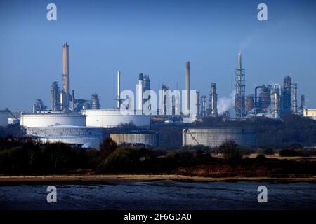 Risse,Türme,Öl,Tanks,Raffinerie,Fawley,Hampshire,England,UK, Stockfoto