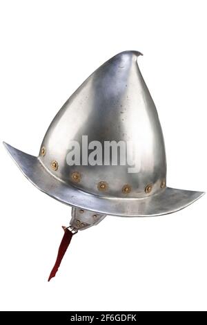 Ein spanischer Eroberer Kamm Morion Steel Helm 16-17. Jahrhundert isoliert Auf weißem Hintergrund Stockfoto