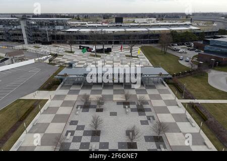 Eine Luftaufnahme des Indianapolis Motor Speedwa Eingangs, Montag, 22. März 2021, in Speedway, Ind. Es ist die Heimat der Indianapolis 500 und der Br Stockfoto