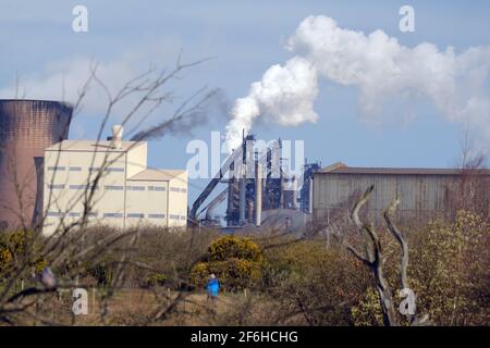 Schwere Stahlindustrie in Großbritannien. Vollständig integrierte Eisen- und Stahlfabrik. Stockfoto