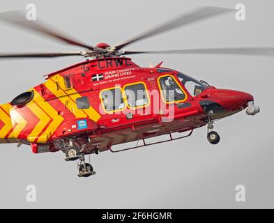 Cornwall Air Ambulance nimmt an einem Zwischenfall in Helston am 30/03/21 Teil Stockfoto