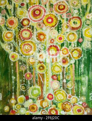 Abstrakter, malerischer Baum. Baum des Lebens . Abstrakte Kreise auf einem Baum auf grünem Hintergrund. Acrylmalerei auf Leinwand Stockfoto
