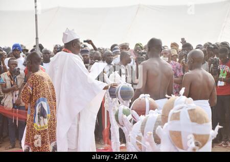 Otunba Gani Adams, die als 15. Installiert werden, sind Ona Kankanfo aus Yoruba Land von Alaafin aus Oyo, Oba Lamidi Adeyemi III, Oyo State Nigeria. Stockfoto