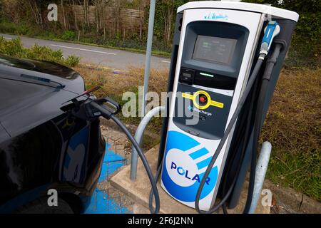 Advanced, all, wheel, drive, Access, alternative, Electric, Car, Tesla, Model, 3, charging, BPolar, UK, Stockfoto