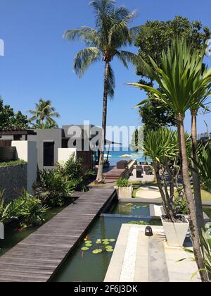 Phuket, Thailand - März 15 2015: Private Pool-Villen im Aleenta Phuket Resort and Spa Hotel während der Nacht Stockfoto